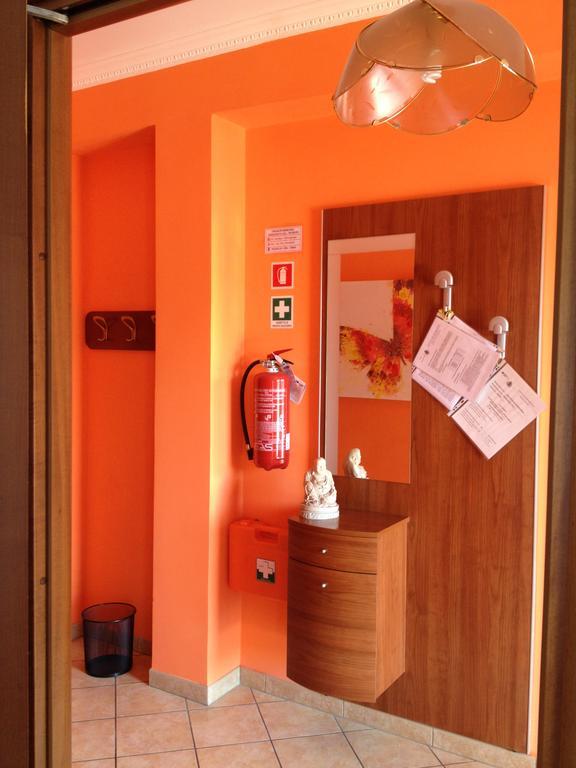 Orange Holiday Home トルヴァイアニカ エクステリア 写真