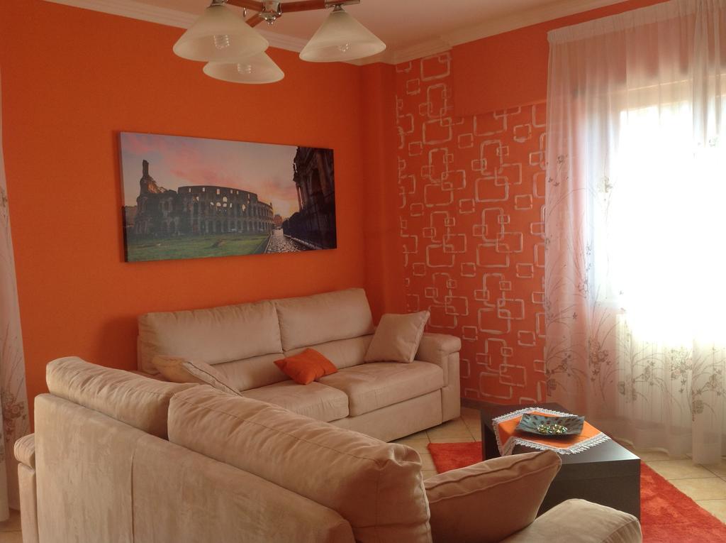 Orange Holiday Home トルヴァイアニカ エクステリア 写真